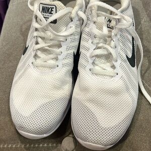Used, good condition Nike tennis